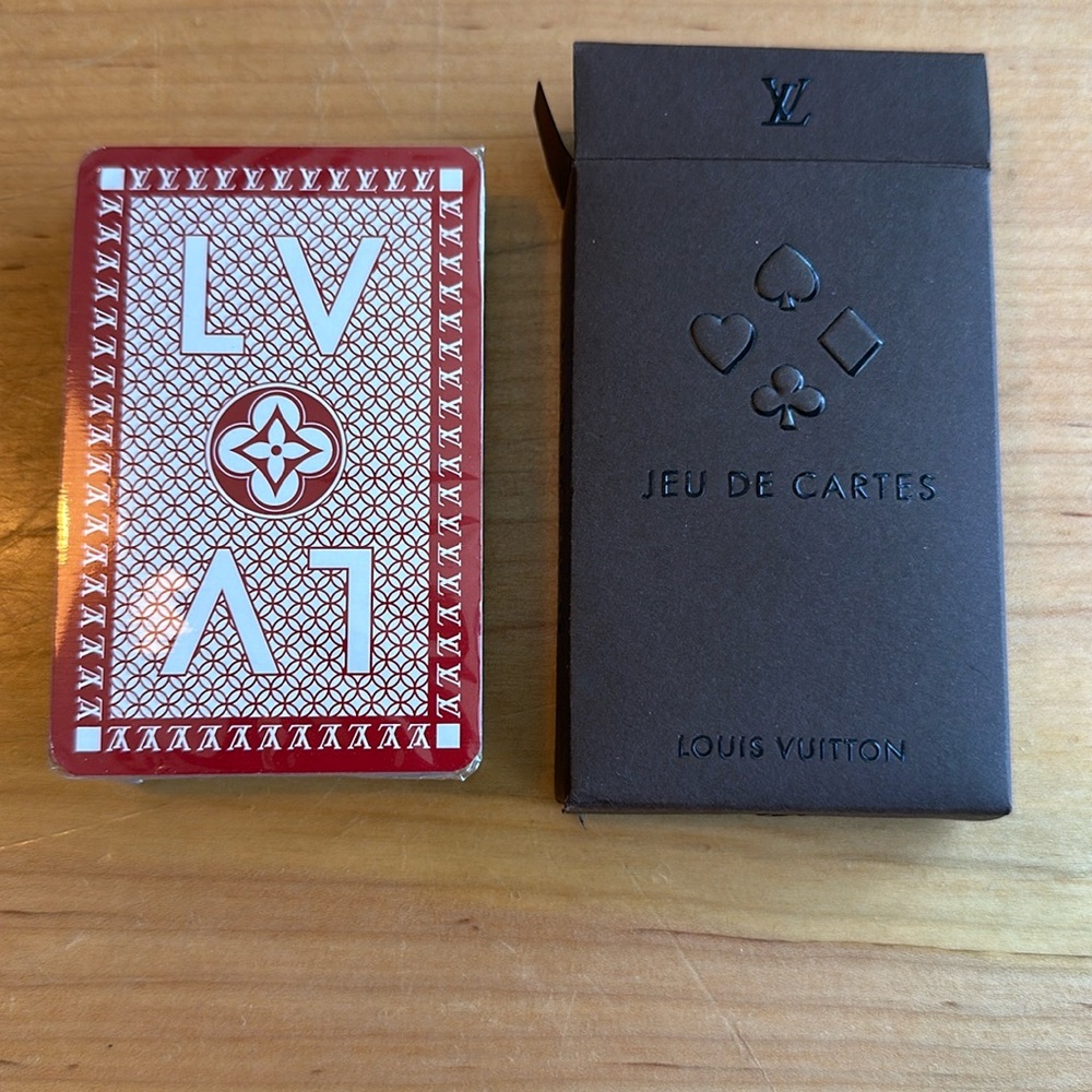 Louis Vuitton Cards